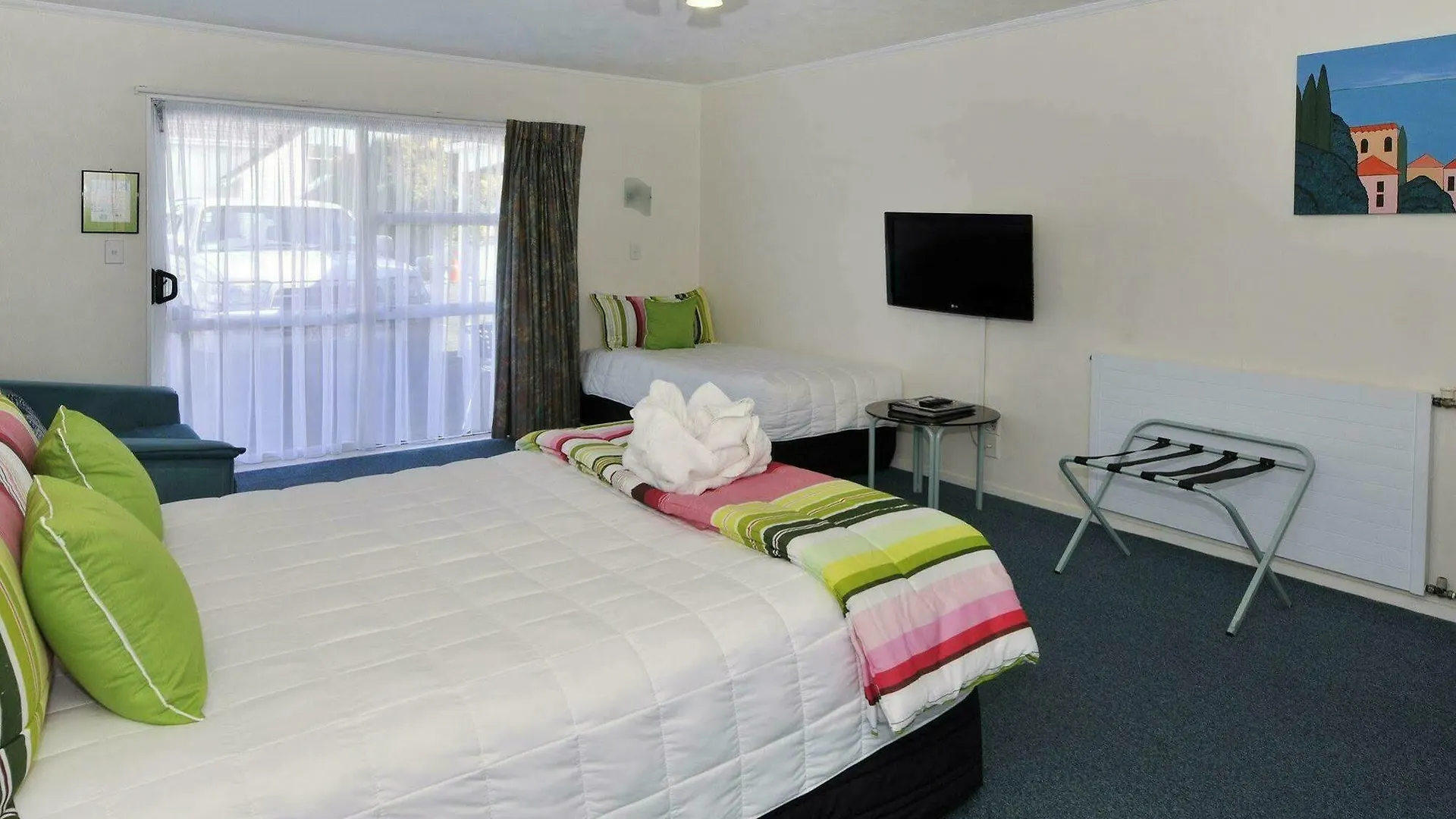 Palm Court Motor Inn Rotorua 4*,